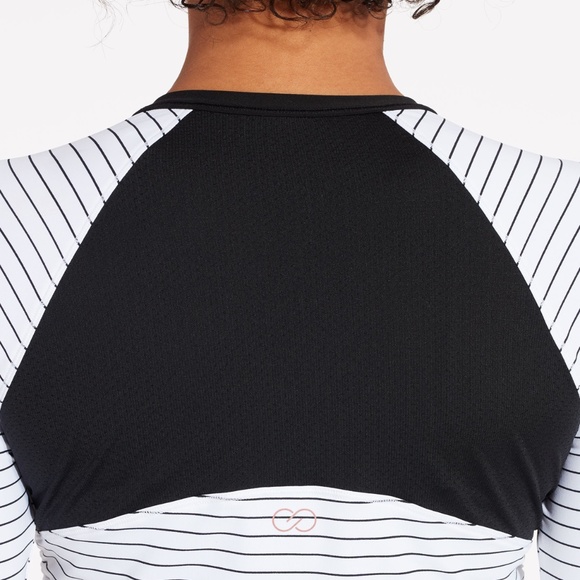 Calia Caviar/Pure White Long Sleeved Rashguard Top - Picture 6 of 14